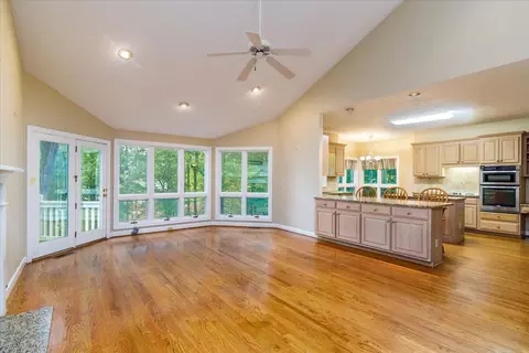 370 Cross Harbour Dr, Penhook, VA 24137 photo 8