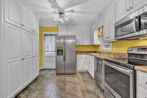 936 Estates Rd SE, Roanoke, VA 24014 photo 6