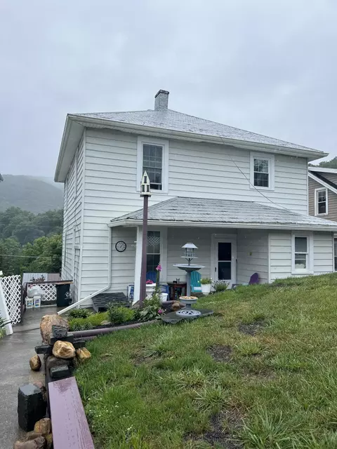 106 Pine St, Clifton Forge, VA 24422 photo 18