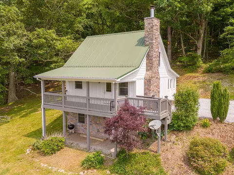 195 Honey Hill Rd, Pearisburg, VA 24134