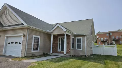 1043 Elk Dr, Christiansburg, VA 24073