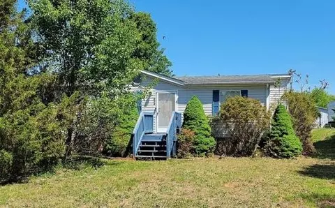 345 Greenway Rd, Glade Hill, VA 24092
