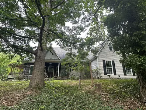 495 Cahas Ln, Boones Mill, VA 24065