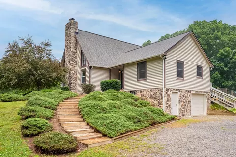 1442 Eagle View Dr NE, Pilot, VA 24138