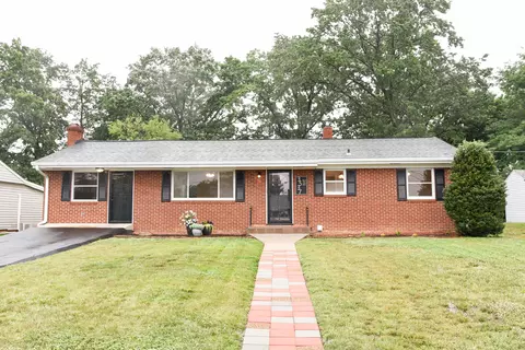 3537 View Ave, Roanoke, VA 24018