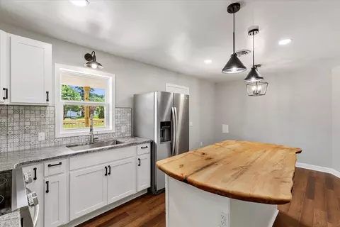 811 E Main St, Floyd, VA 24091 photo 10