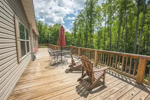2656 Lone Ivy Rd, Stuart, VA 24171 photo 11