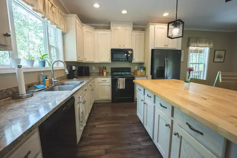 2656 Lone Ivy Rd, Stuart, VA 24171 photo 17