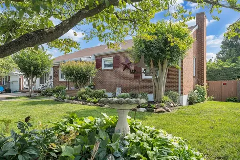 4201 Holmes St NE, Roanoke, VA 24012