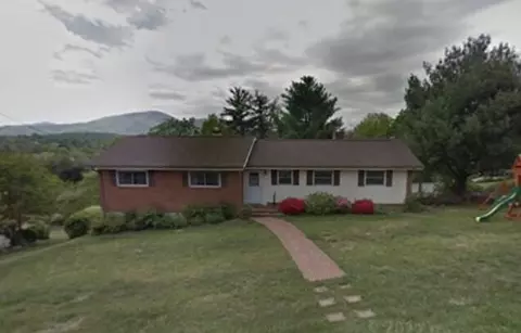 3303 Ledgewood Ave, Roanoke, VA 24018