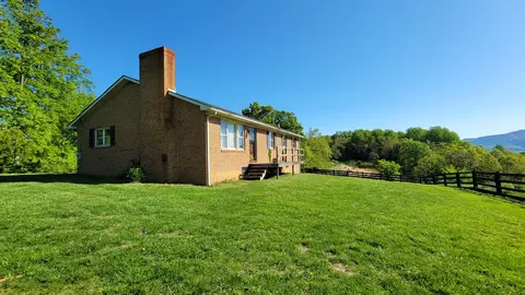 233 Shawnee Hill Trl, Raphine, VA 24472 photo 15