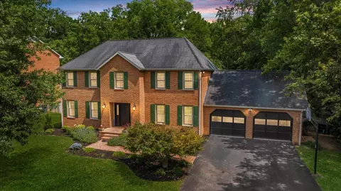 4503 Farmwood Dr, Roanoke, VA 24018