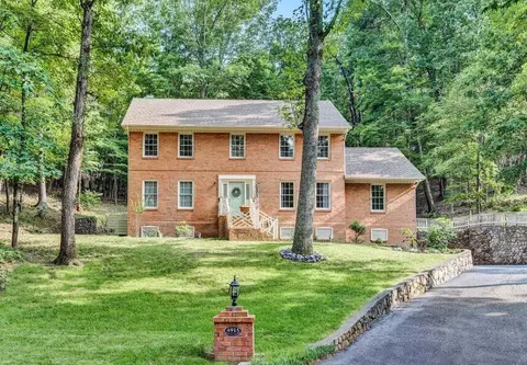 4915 Greenlee Rd SW, Roanoke, VA 24018