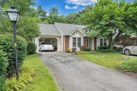 6944 Black Walnut Ct, Roanoke, VA 24019