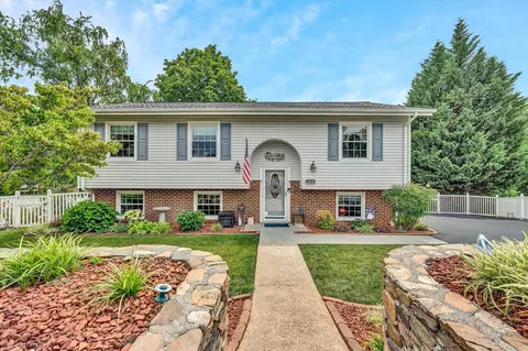 2236 Irish Cir, Salem, VA 24153
