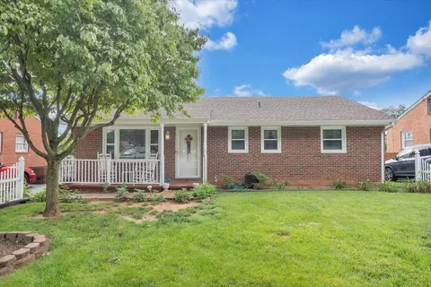 2710 Ellison Ave, Salem, VA 24153