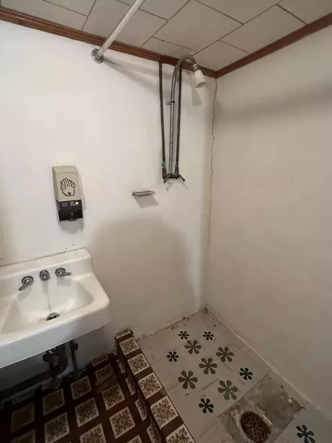 1206 E Dolly Ann Dr, Covington, VA 24426 photo 32