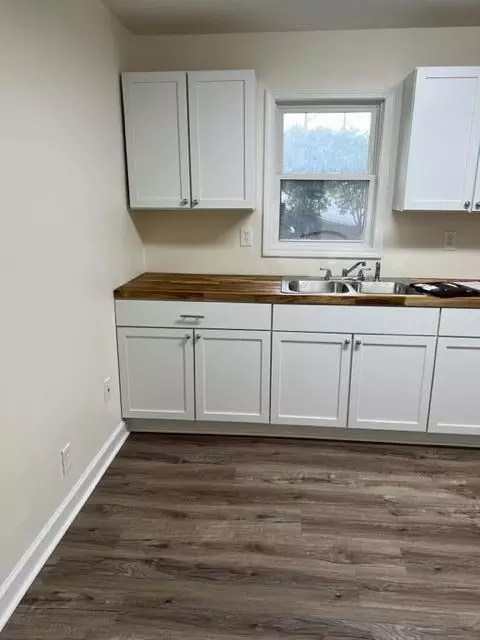 153 Pine St, Vinton, VA 24179 photo 4