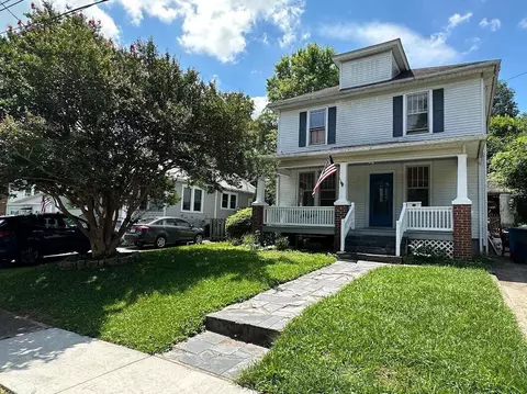 1242 Kerns Ave SW, Roanoke, VA 24015