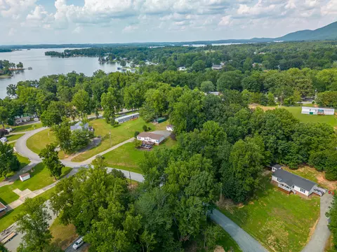 391 Cool Branch Rd, Penhook, VA 24137 photo 52
