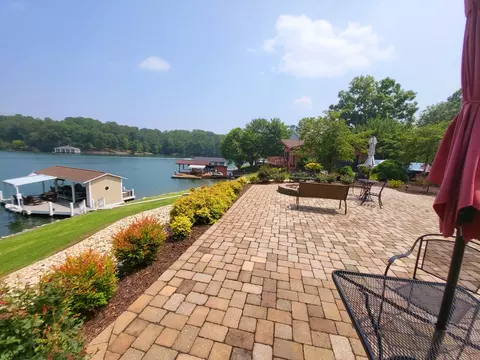 71 Windtree Point Dr, Moneta, VA 24121 photo 5
