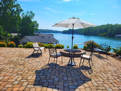71 Windtree Point Dr, Moneta, VA 24121 photo 7