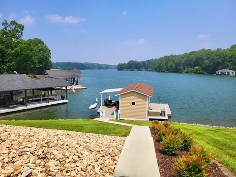 71 Windtree Point Dr, Moneta, VA 24121 photo 9