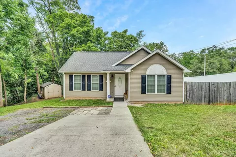 8210 Shadwell Dr, Roanoke, VA 24019