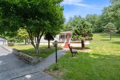 2367 Bethel Church Rd, Hiwassee, VA 24347