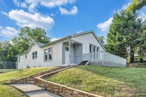 737 Craig Ave, Salem, VA 24153