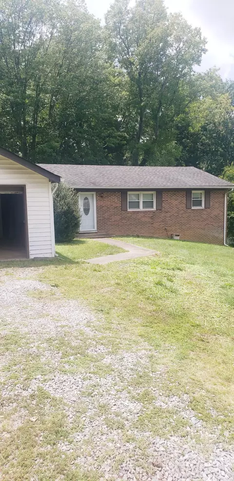 204 Roosevelt Dr, Ridgeway, VA 24148