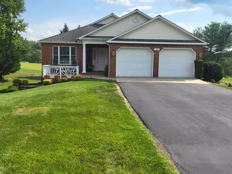 75 Chestnut Creek Dr, Hardy, VA 24101