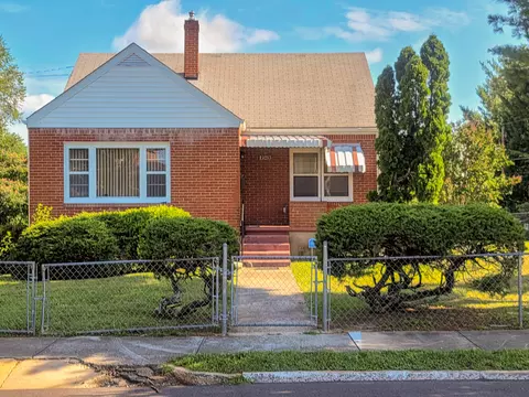 2303 Florida Ave NW, Roanoke, VA 24017