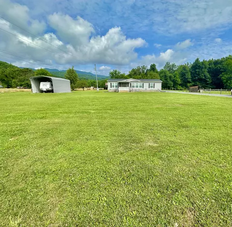6314 Jackson River Rd, Hot Springs, VA 24445