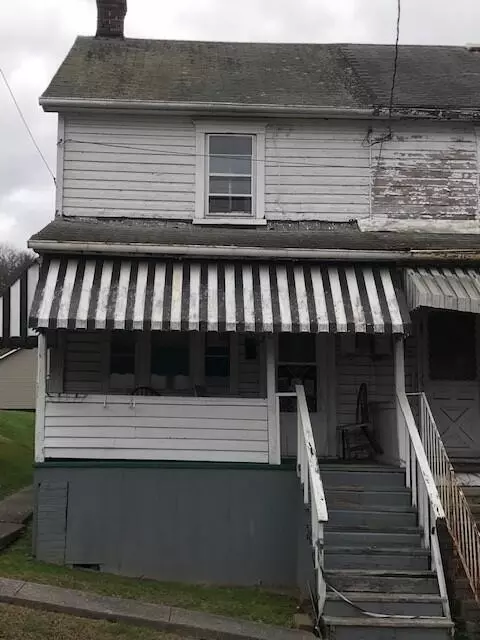 321 E Locust St, Covington, VA 24426 photo 1