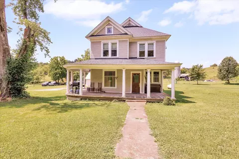 1615 Mount Joy Rd, Buchanan, VA 24066