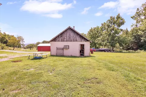 1615 Mount Joy Rd, Buchanan, VA 24066 photo 38