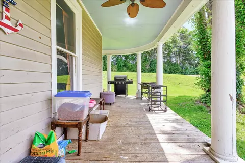 1615 Mount Joy Rd, Buchanan, VA 24066 photo 4