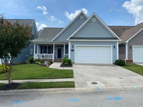 825 Sumpter Pl, Roanoke, VA 24019