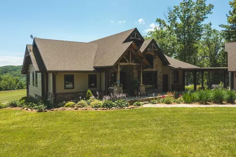 420 Borderline Rd NW, Willis, VA 24380 photo 2