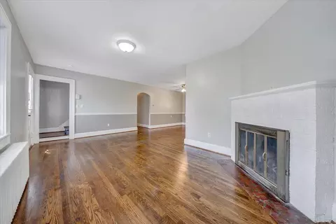 212 Juniper St NW, Roanoke, VA 24017 photo 2