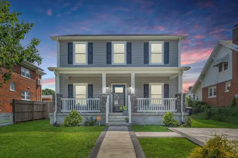 2708 Meadows St NW, Roanoke, VA 24012
