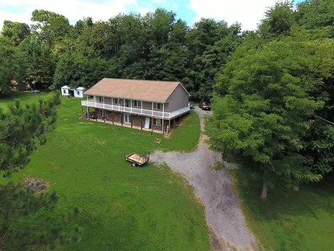25 Sidney Ln, Troutville, VA 24175