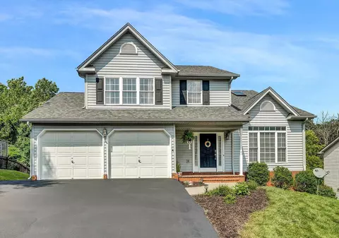 6130 Renoir Ln, Roanoke, VA 24018