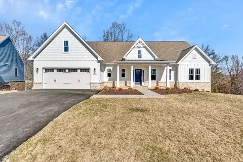 217 Northern Trl, Salem, VA 24153