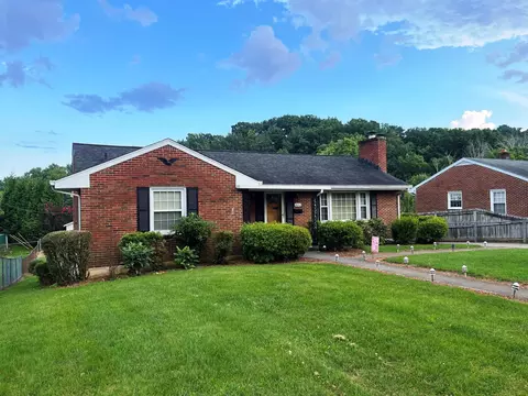 4650 Elva Rd NW, Roanoke, VA 24017