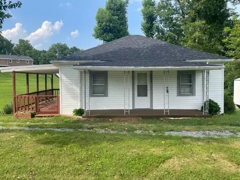 2050 Oak Level Rd, Bassett, VA 24055