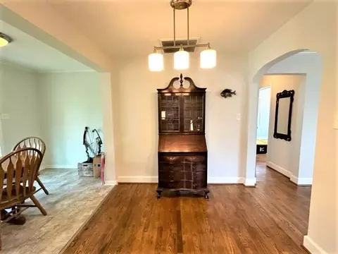 220 E Gray St, Covington, VA 24426 photo 6