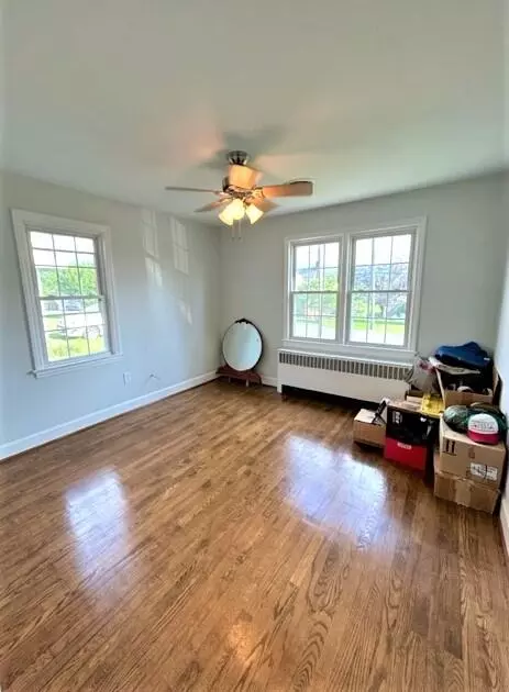 220 E Gray St, Covington, VA 24426 photo 12