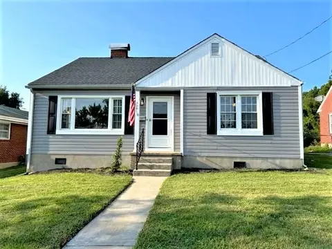 220 E Gray St, Covington, VA 24426